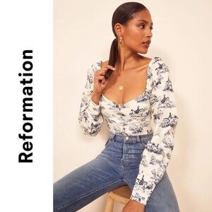 Reformation Hogan Top Size 2 Linen Blouse‎ Toile Horse Print